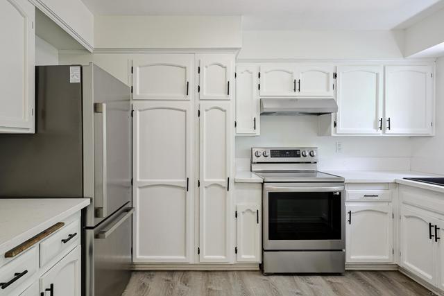 4800 Williamsburg Ln, La Mesa CA: https://media.crmls.org/mediaz/a414adbc-9170-4187-8b1e-565b6e3c346b.jpg