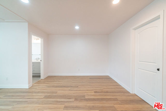 4005 Sequoia Street, Los Angeles CA: https://media.crmls.org/mediaz/a4150c57-7950-46c1-a87e-4c9028266240.jpg