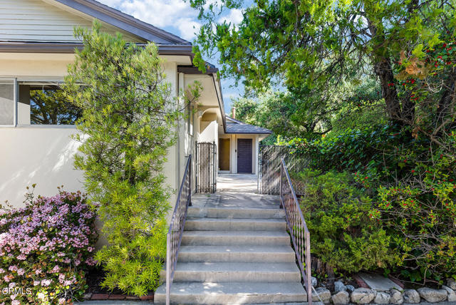 Detail Gallery Image 2 of 43 For 4709 Alta Canyada Rd, La Canada Flintridge,  CA 91011 - 3 Beds | 1/1 Baths