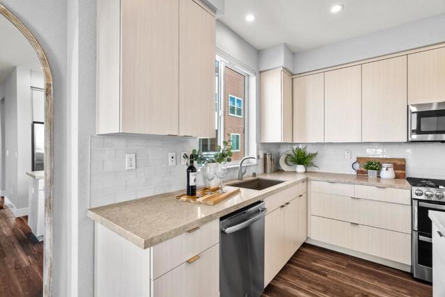 417 Santo Domingo Terrace, Sunnyvale CA: https://media.crmls.org/mediaz/a4156f71-156c-41fd-a94a-3726be5b0885.jpg