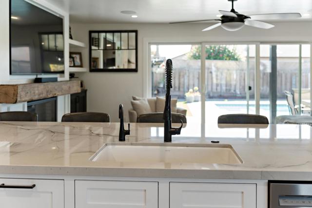 1231 Westward Drive, Hollister CA: https://media.crmls.org/mediaz/a41607d2-9d57-413c-8ef1-7791a7d270c2.jpg