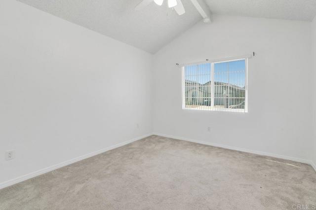 2412 Heatherwood Court, Escondido CA: https://media.crmls.org/mediaz/a4163642-bc7e-49aa-bfc6-25d9009af5d4.jpg