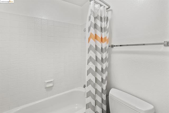 Image 35 of 53 For 545 Pierce St  2207