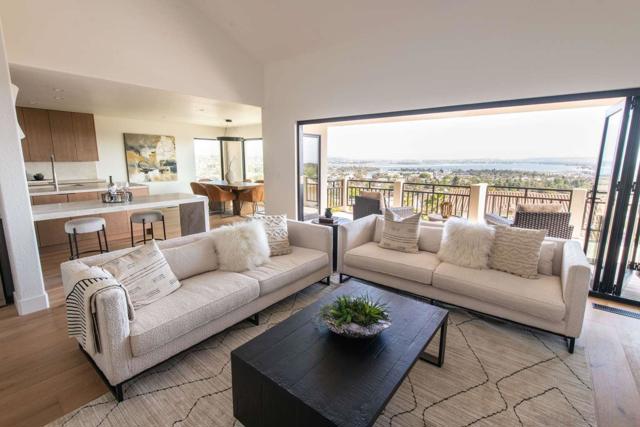 2481 La Marque St, San Diego CA: https://media.crmls.org/mediaz/a417dae9-c962-49ff-9d8f-188875c69477.jpg