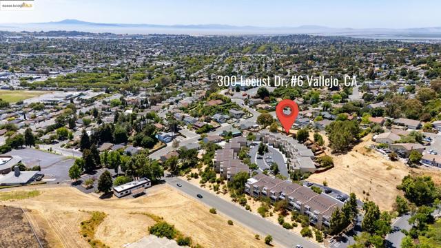 300 Locust Dr, Vallejo CA: https://media.crmls.org/mediaz/a418cb24-6da5-4903-a2d3-3b0db51f47a3.jpg