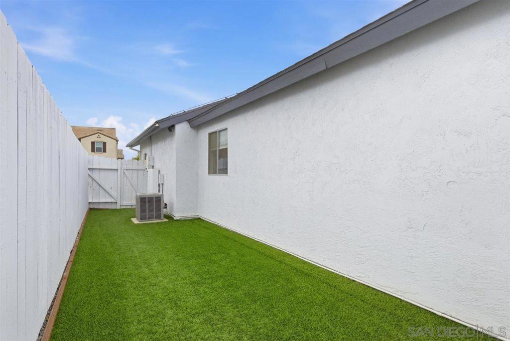 MLS #250044436SD image #28