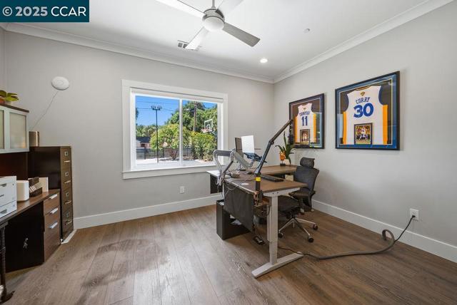 100 Alderwood Rd, Walnut Creek CA: https://media.crmls.org/mediaz/a419b3a2-bd7a-427f-8573-ec787a86370b.jpg