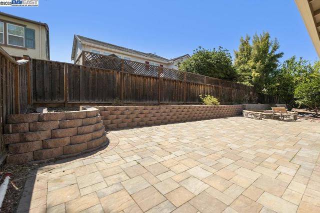 670 W Privado Way, Mountain House CA: https://media.crmls.org/mediaz/a419d0b9-0dc6-4080-9801-82e5afcf9a40.jpg