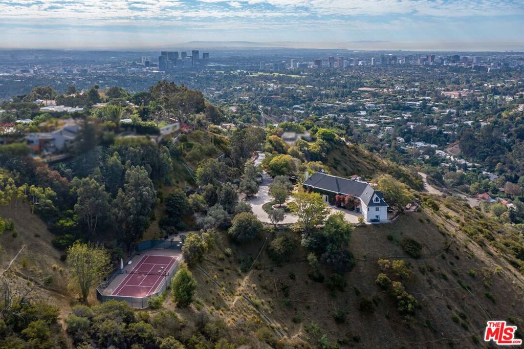 1501 Tower Grove Drive, Beverly Hills, CA 90210