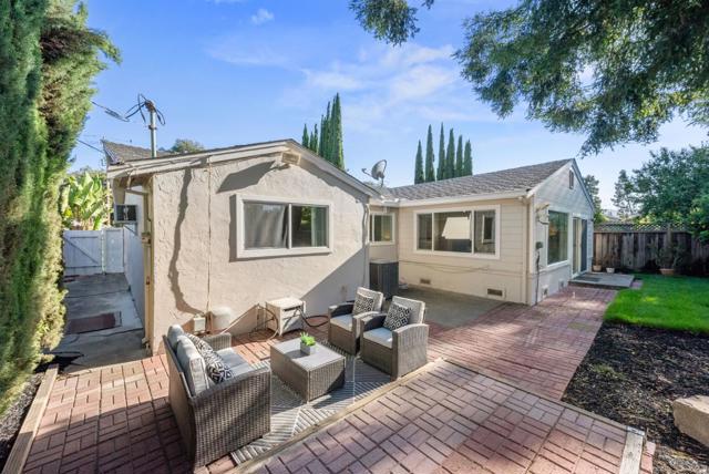 4555 Mccoy Avenue, San Jose CA: https://media.crmls.org/mediaz/a41a6f22-d668-41d8-8db4-8f57e5501a6e.jpg
