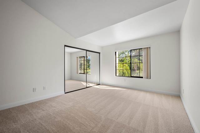 Detail Gallery Image 9 of 19 For 3150 Avenida Alcor, Carlsbad,  CA 92009 - 2 Beds | 2 Baths