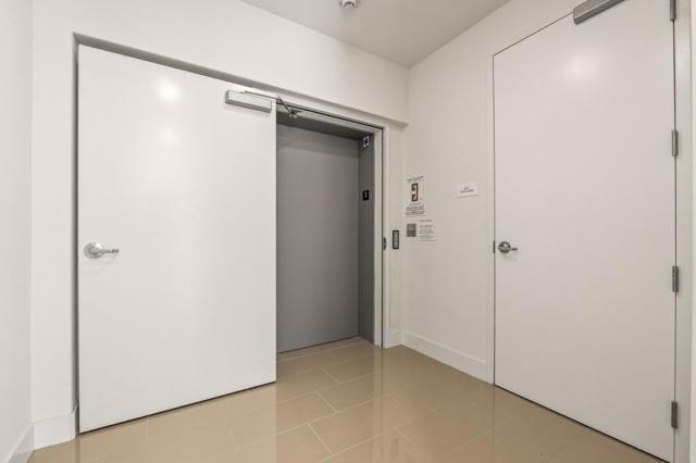 718 Eppleton Lane, Foster City CA: https://media.crmls.org/mediaz/a41b62e1-2491-470b-ace4-6ec0dfcf5ea6.jpg