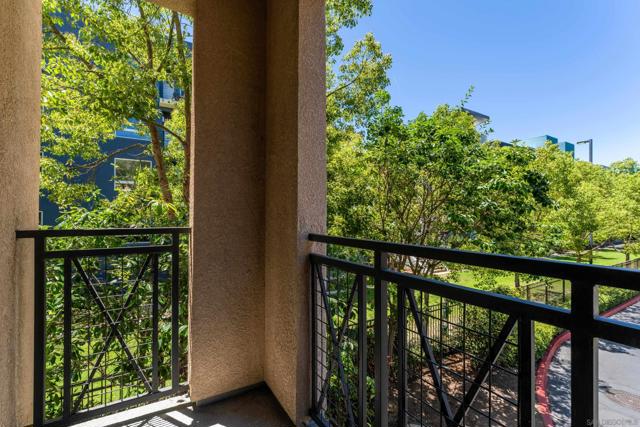 4952 Haight Terrace, San Diego CA: https://media.crmls.org/mediaz/a41bf893-748a-4885-a681-0b9886fd1483.jpg