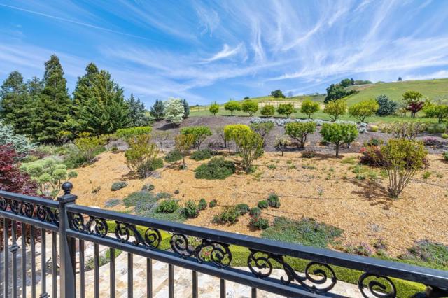 9540 Via Del Oro, Gilroy CA: https://media.crmls.org/mediaz/a41ca417-0abd-4d91-a57d-3a34354adc48.jpg