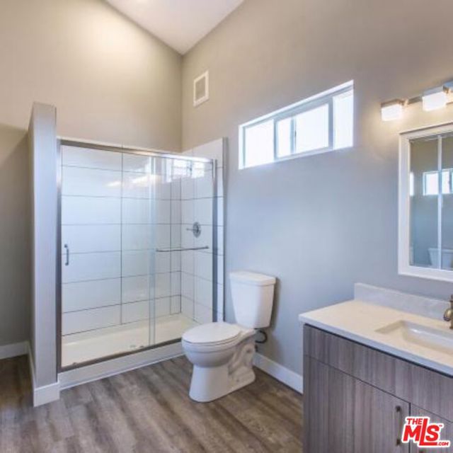 6600 Beachview Drive, Rancho Palos Verdes CA: https://media.crmls.org/mediaz/a41e62c6-ad1f-4bb4-9b32-5db6917c6642.jpg