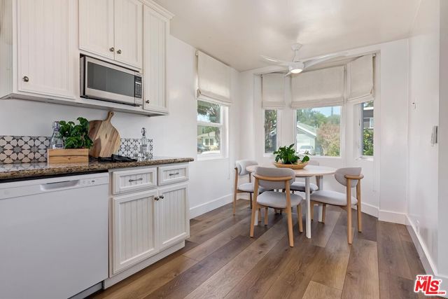 4417 Campbell Drive, Los Angeles CA: https://media.crmls.org/mediaz/a41f5df7-2b4c-4667-bb91-225a2f07c8cf.jpg