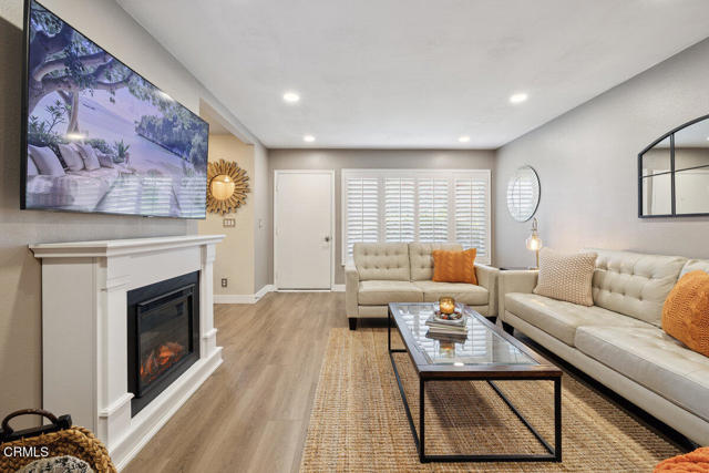 Detail Gallery Image 8 of 33 For 1302 Alessandro Dr, Newbury Park,  CA 91320 - 3 Beds | 2 Baths