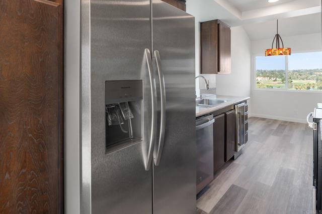 Image 12 of 32 For 2403 La Costa Avenue C