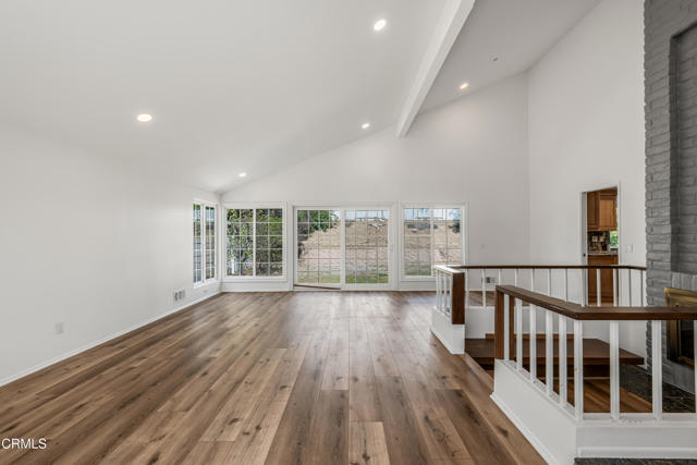 Detail Gallery Image 6 of 50 For 327 Bethany St, Thousand Oaks,  CA 91360 - 4 Beds | 2/1 Baths