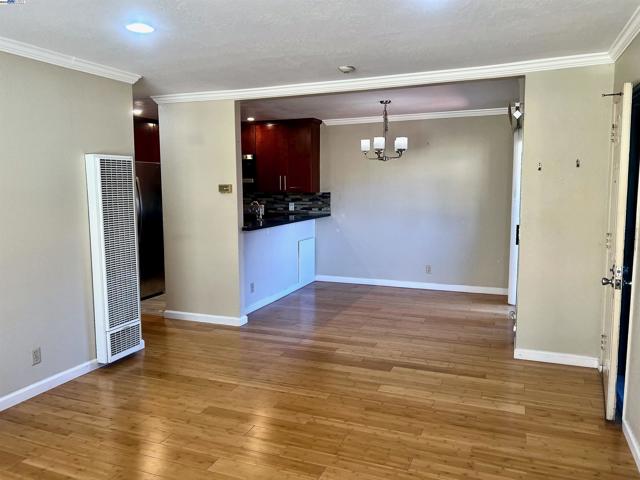 276 Galano Plz, Union City CA: https://media.crmls.org/mediaz/a4214267-a530-45bc-b565-7e6019eafa4d.jpg