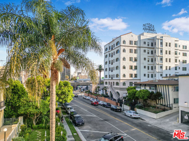 1944 Argyle Avenue, Los Angeles CA: https://media.crmls.org/mediaz/a4215c72-b722-4401-b23a-91fac0e4effb.jpg