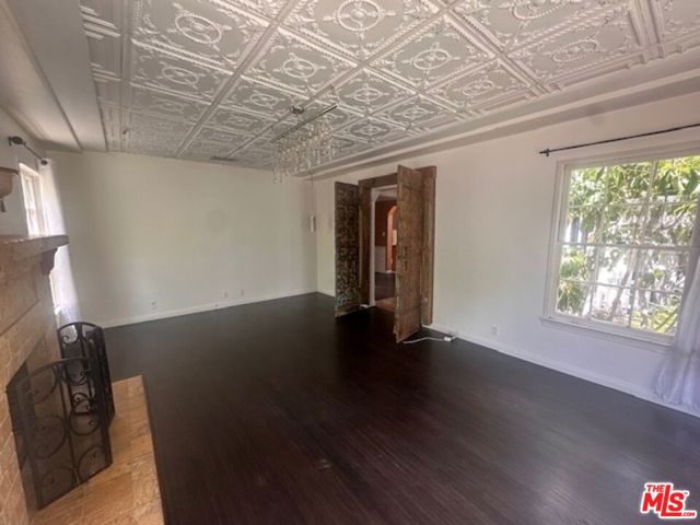 4715 Camellia Avenue, North Hollywood CA: https://media.crmls.org/mediaz/a4219988-cecb-4cdf-b823-4b046f11c1f7.jpg