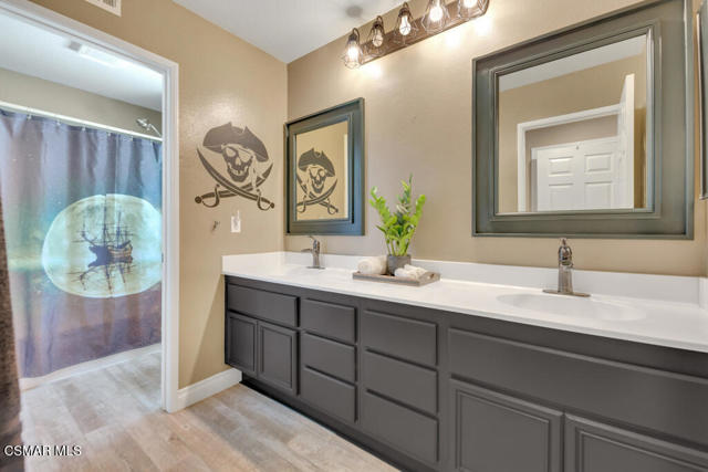 42333 Highland Court, Lancaster CA: https://media.crmls.org/mediaz/a42292ed-b641-4534-a4fa-cad9e9899270.jpg