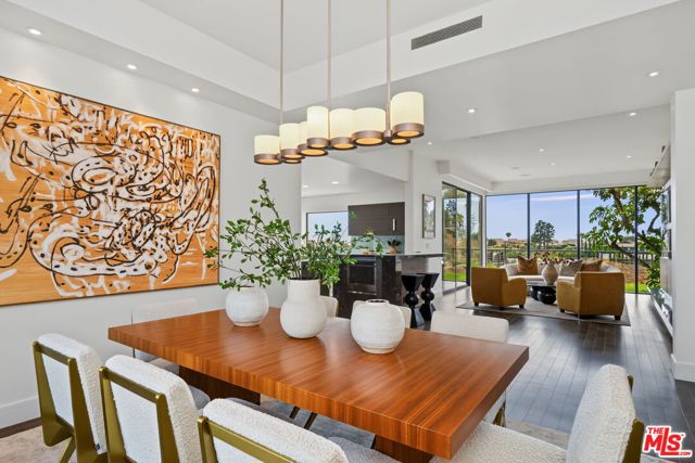 4 Bed Home for Sale in Los Angeles, California