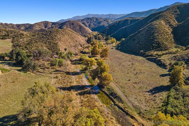 43023 Highway 79, Aguanga CA: https://media.crmls.org/mediaz/a42436c6-a603-439a-b30d-46e5070130f9.jpg