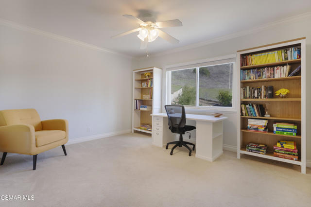 Image 24 of 33 For 6564 Woodcrest Place