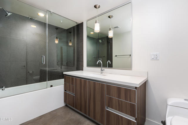 Detail Gallery Image 21 of 23 For 482 S Arroyo Pkwy #303,  Pasadena,  CA 91105 - 2 Beds | 1 Baths