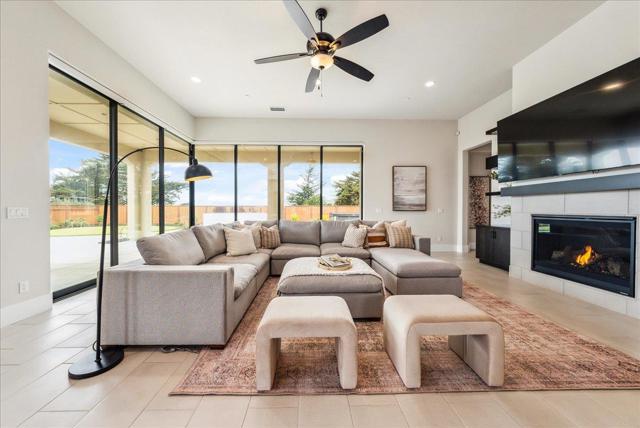 2999 Bluffs Drive, Marina CA: https://media.crmls.org/mediaz/a4255d15-4542-4231-9315-2b7f6a065445.jpg