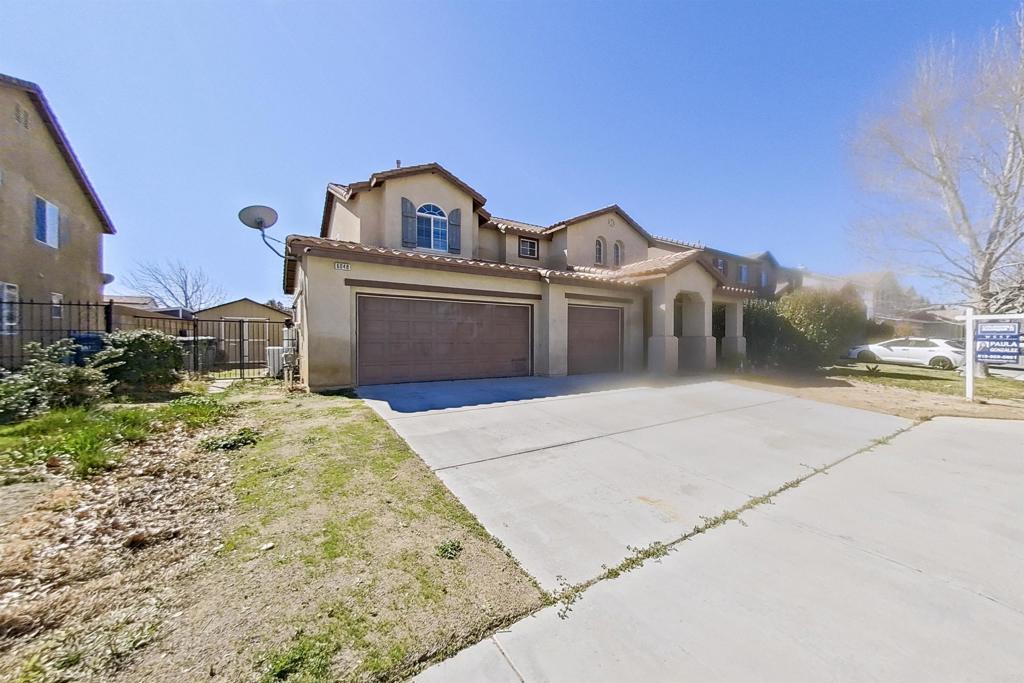 6048 Oak Fence Lane