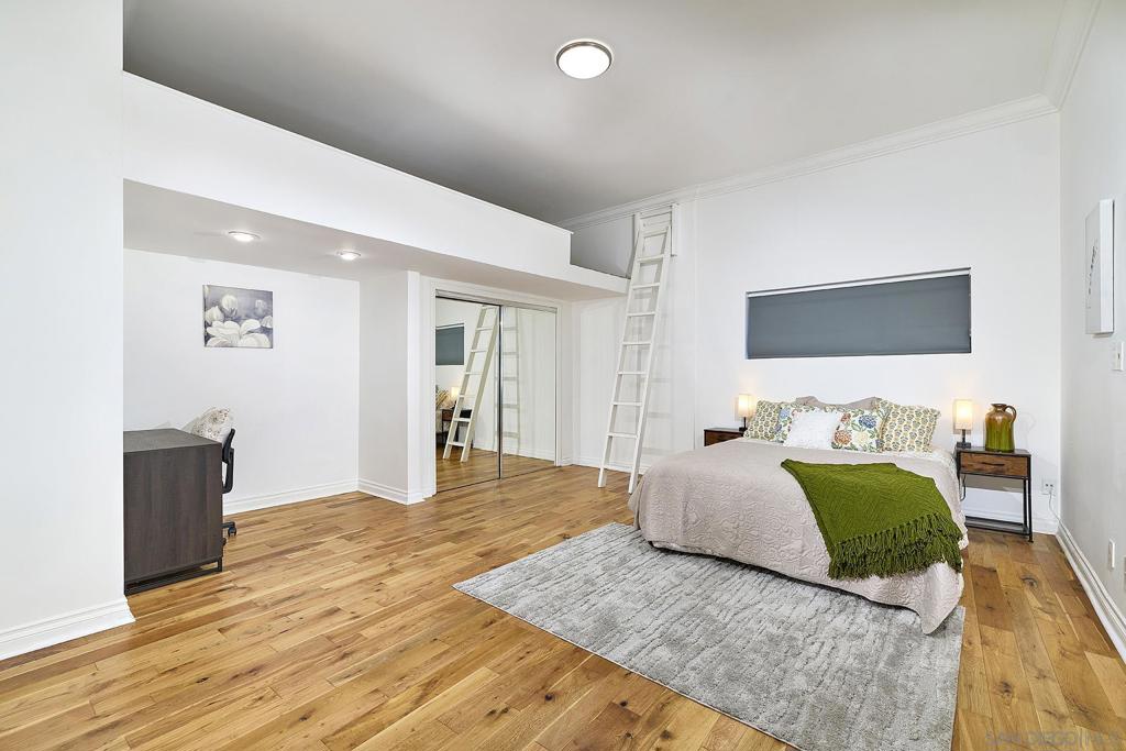 MLS #250045035SD image #17