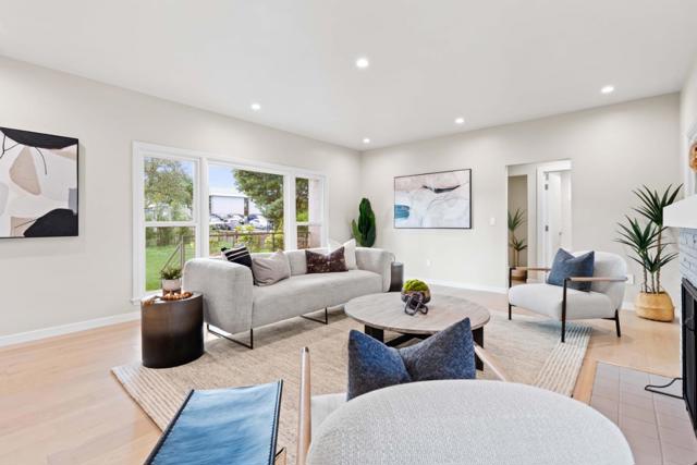 2105 Stratford Way, San Mateo CA: https://media.crmls.org/mediaz/a426b13a-8d36-4b1e-af79-1dd252b36a1e.jpg