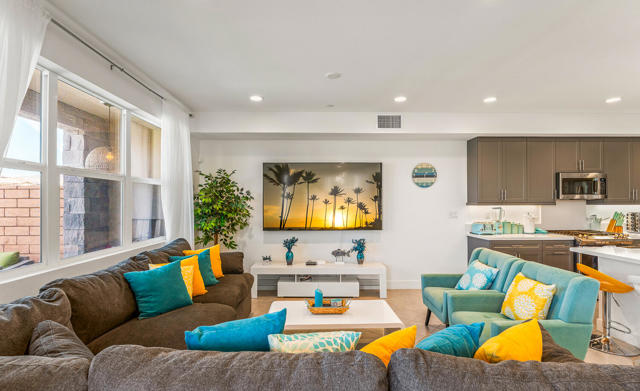 43240 Pietra Court, Indio CA: https://media.crmls.org/mediaz/a426d178-a128-4ea3-a66c-8b52f14f0df6.jpg