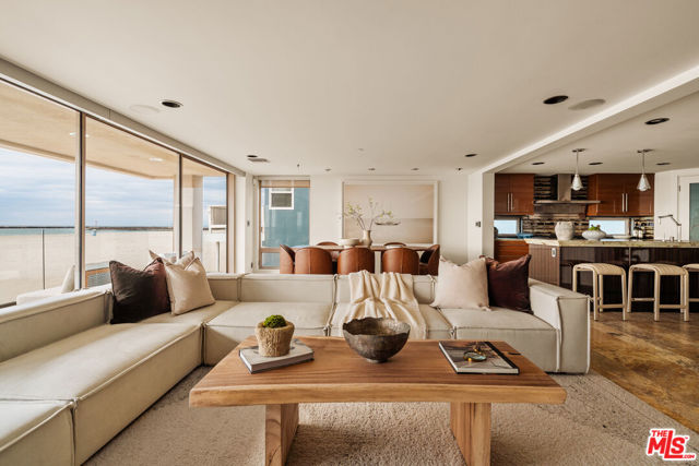 1825 Ocean Drive photo 4