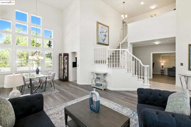 2201 Mark Twain Drive, Antioch CA: https://media.crmls.org/mediaz/a4289bba-6c07-49b1-b31f-cee0145da39a.jpg