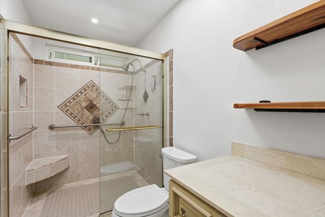 Detail Gallery Image 15 of 25 For 17765 Corte Erizo, San Diego,  CA 92128 - 3 Beds | 2 Baths