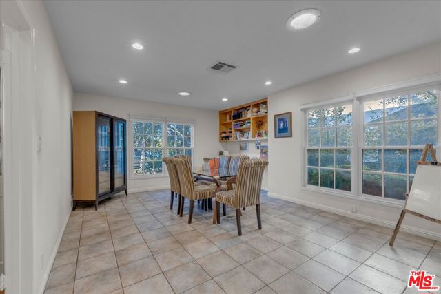 12430 Cumpston Street photo 13