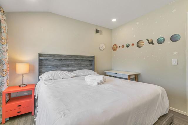 2739 Saint Giles Lane, Mountain View CA: https://media.crmls.org/mediaz/a42c9b5a-ed9a-4676-a585-7b812e4ff633.jpg