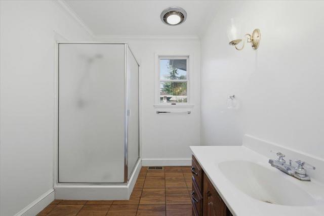 915 Berry Avenue, Los Altos CA: https://media.crmls.org/mediaz/a42d7be9-ac7b-4657-ad14-78860dea0794.jpg