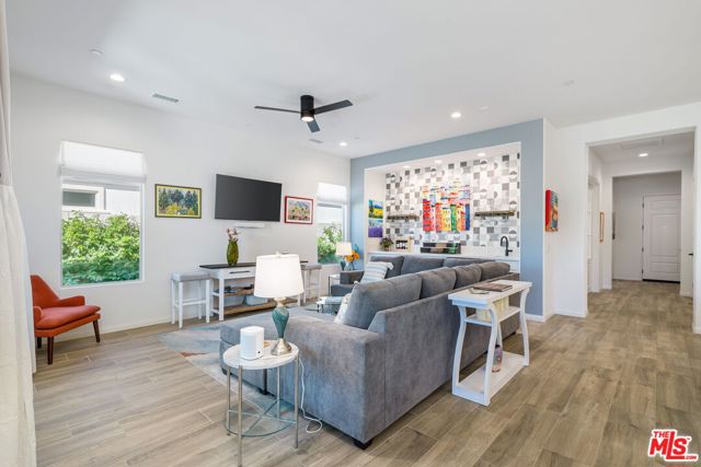 21 Chardonnay, Rancho Mirage CA: https://media.crmls.org/mediaz/a42e4373-04f8-4ca1-a2da-6fbab09a5a53.jpg