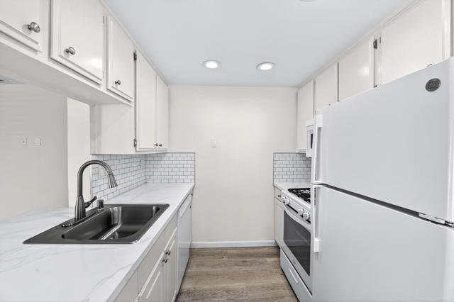 Image 16 of 33 For 48344 Stewart Drive K1