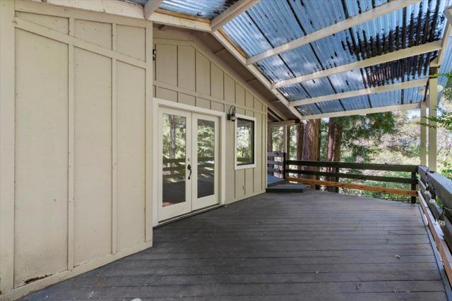 885 Patrol Road, Woodside CA: https://media.crmls.org/mediaz/a42fd214-e35b-4715-8c8a-4dc0f09e8f0b.jpg