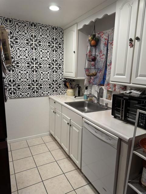 Photo #2: PTP2405227 Listing 