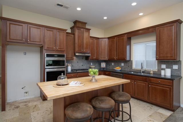 Detail Gallery Image 9 of 29 For 120 N Upas, Escondido,  CA 92025 - 4 Beds | 2/1 Baths