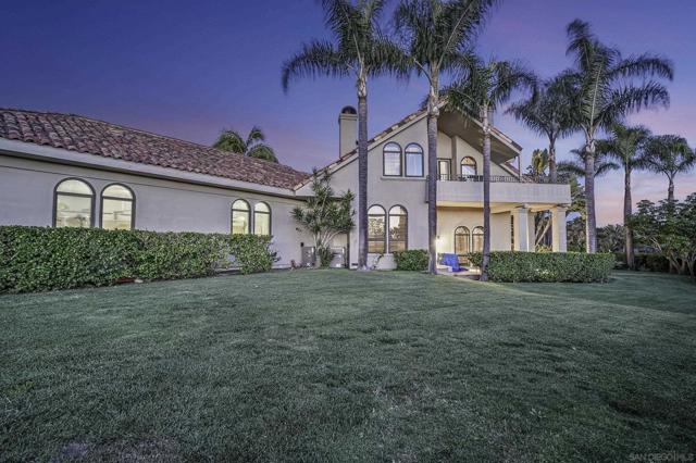 5305 La Crescenta, Rancho Santa Fe CA: https://media.crmls.org/mediaz/a431c05a-5ec1-4a56-9f3a-350dfd2967c1.jpg