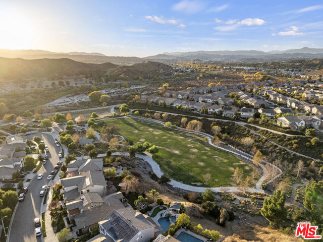26420 Township Street, Santa Clarita CA: https://media.crmls.org/mediaz/a431d09d-22f2-491d-9596-6dc0498a7ca4.jpg