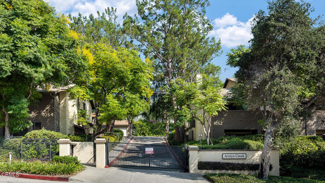 Detail Gallery Image 1 of 1 For 1054 Seco St #210,  Pasadena,  CA 91103 - 2 Beds | 2/1 Baths